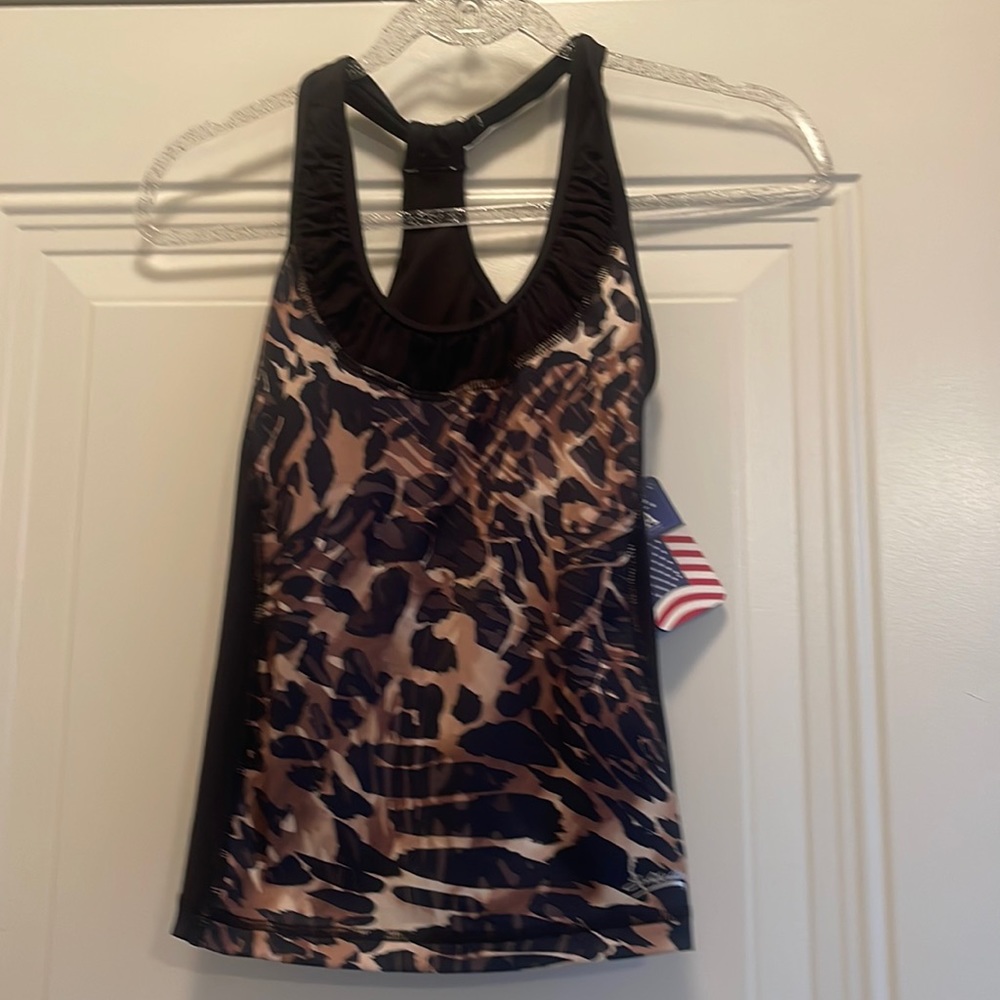 Sofibella Women’s Athletic Tank built in bra